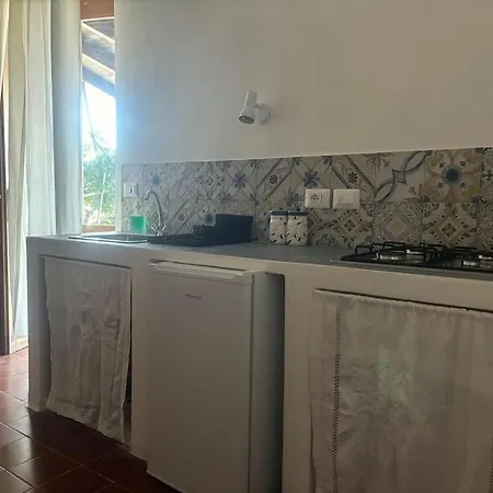 Vacanze Salina Monolocale Vista Mare 度假居 Lingua
